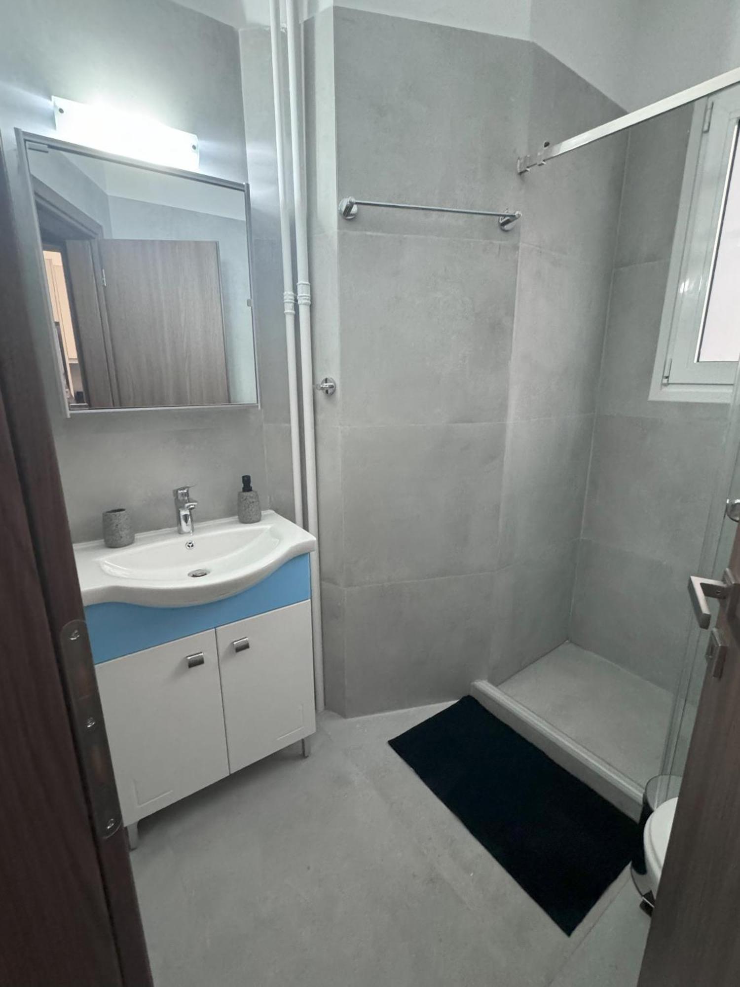 Ntinos Apartment Center Exarcheia 雅典 外观 照片