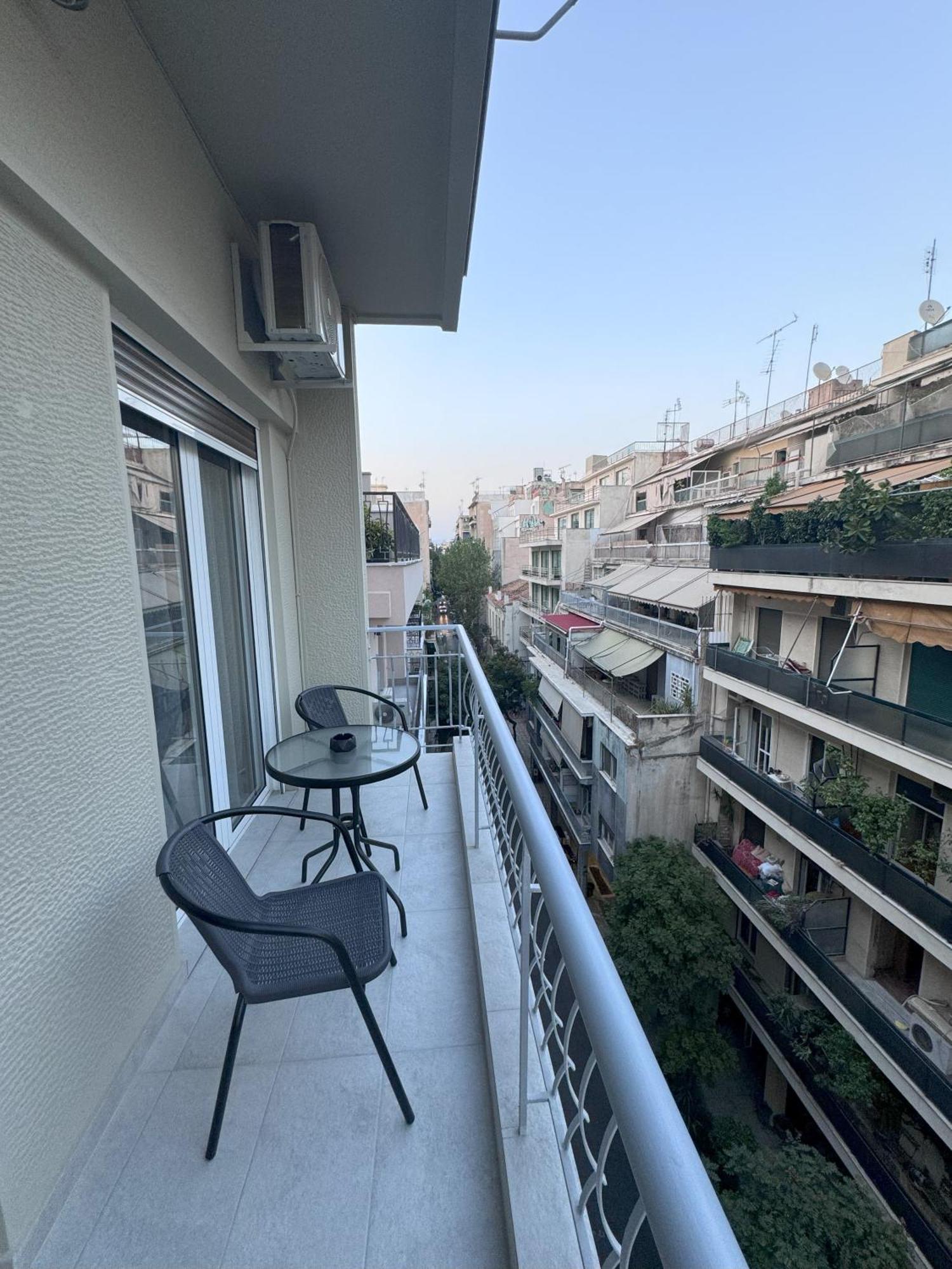 Ntinos Apartment Center Exarcheia 雅典 外观 照片