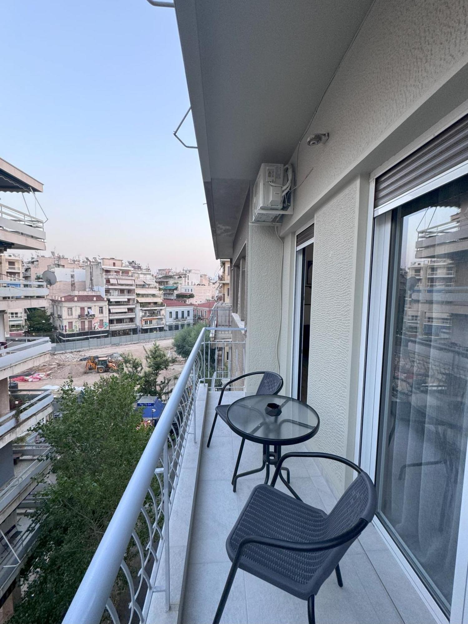 Ntinos Apartment Center Exarcheia 雅典 外观 照片